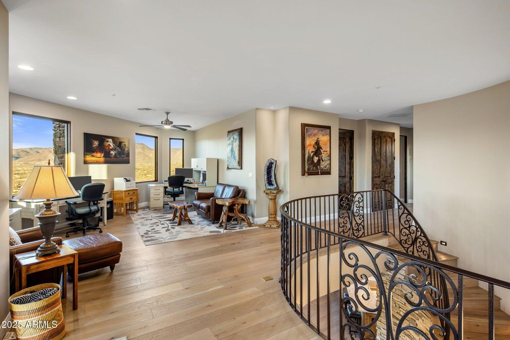 Image 34 of property listing at 37300 N SCHOOL HOUSE Road, Cave Creek, AZ 85331
