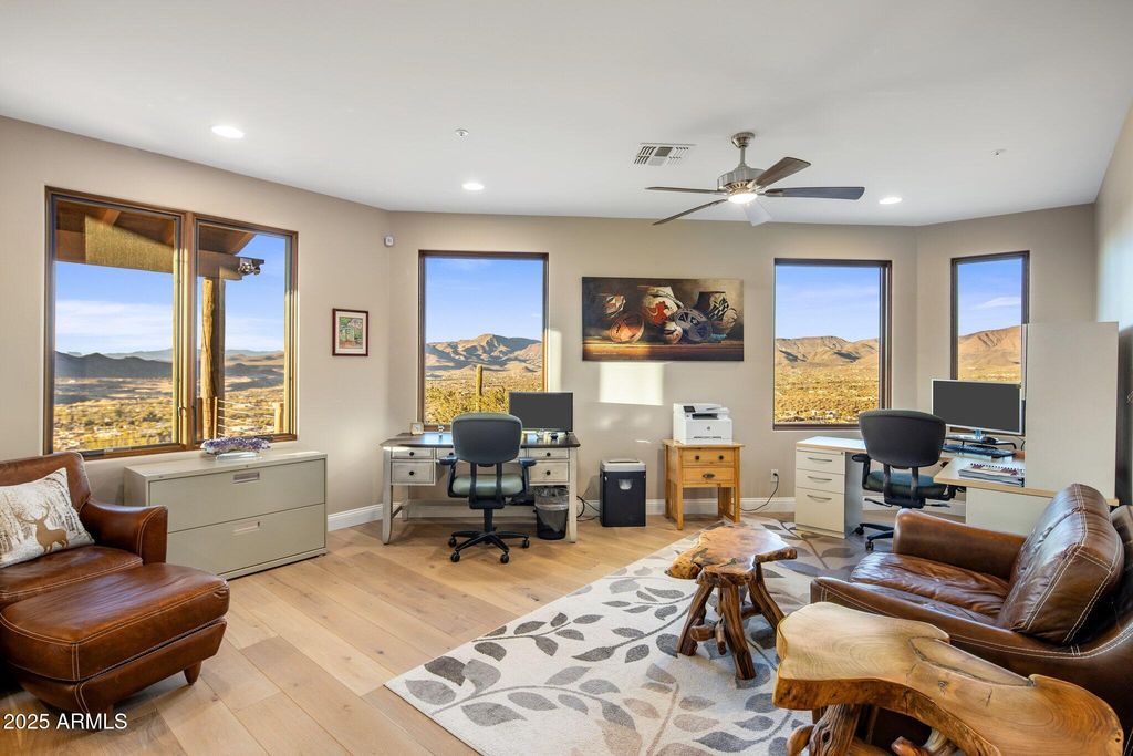 Image 35 of property listing at 37300 N SCHOOL HOUSE Road, Cave Creek, AZ 85331