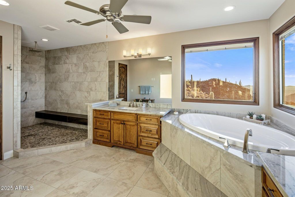 Image 41 of property listing at 37300 N SCHOOL HOUSE Road, Cave Creek, AZ 85331