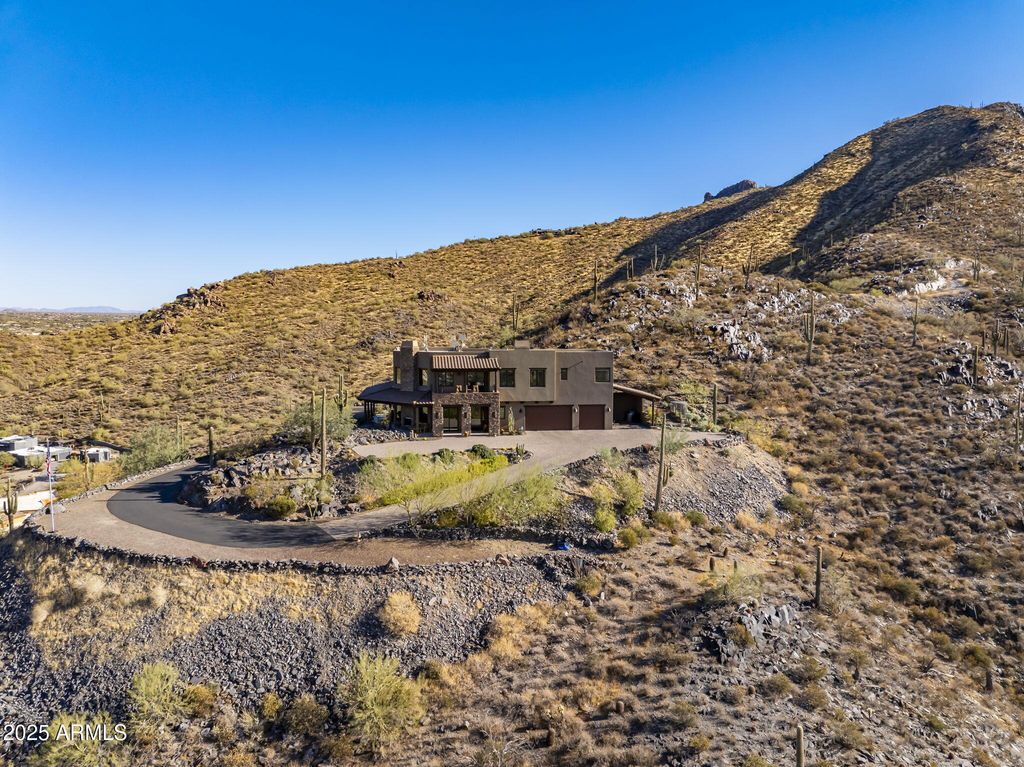 Image 47 of property listing at 37300 N SCHOOL HOUSE Road, Cave Creek, AZ 85331