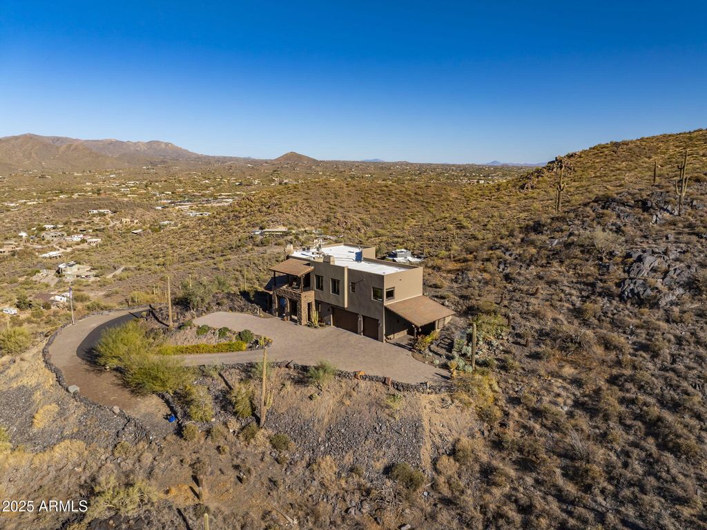 Image 49 of property listing at 37300 N SCHOOL HOUSE Road, Cave Creek, AZ 85331