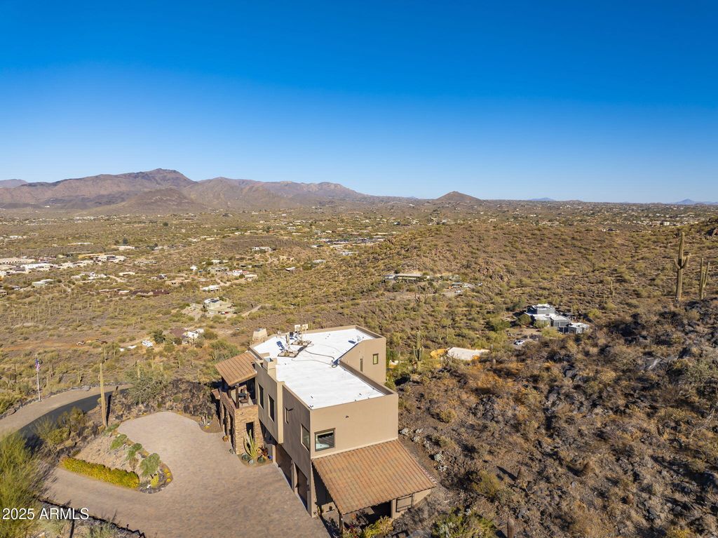 Image 58 of property listing at 37300 N SCHOOL HOUSE Road, Cave Creek, AZ 85331