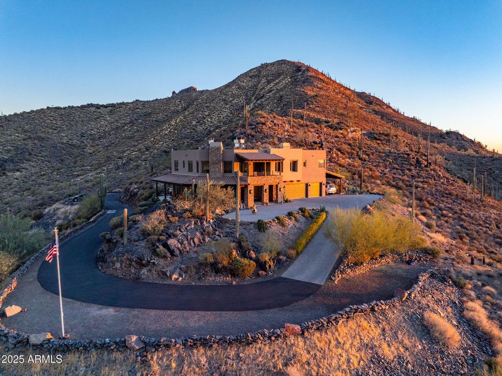Image 65 of property listing at 37300 N SCHOOL HOUSE Road, Cave Creek, AZ 85331