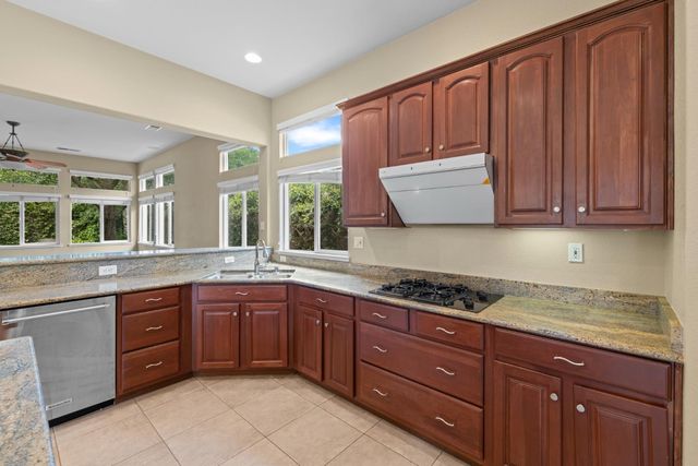 108 Paizano Ct, Roseville, CA 95661