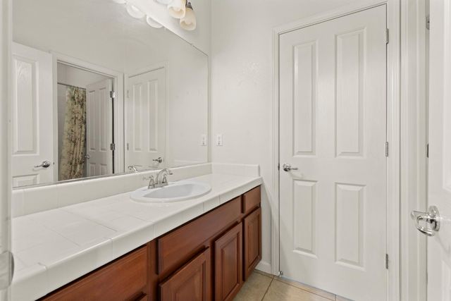 108 Paizano Ct, Roseville, CA 95661