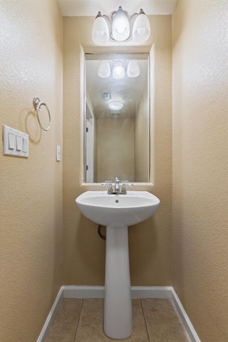 108 Paizano Ct, Roseville, CA 95661