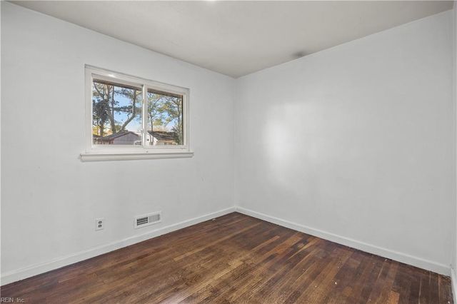 3443 Gamage DR, Norfolk, VA 23518