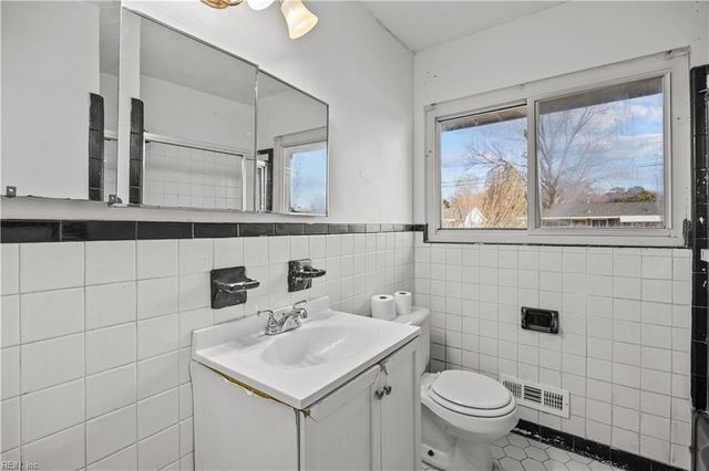 3443 Gamage DR, Norfolk, VA 23518