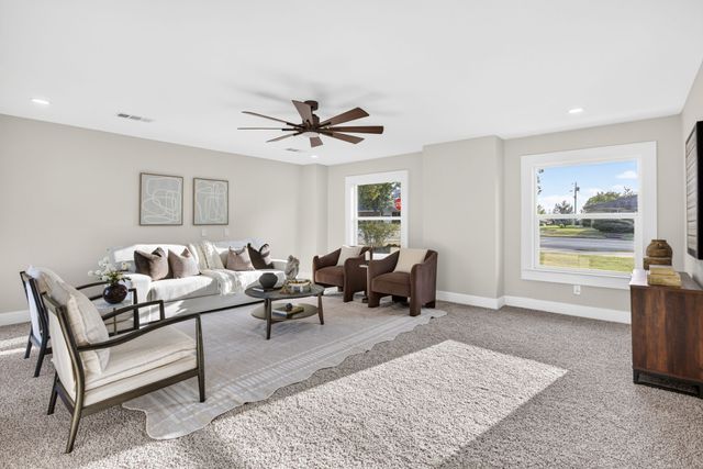 411 S Bowie Drive, Weatherford, TX 76086