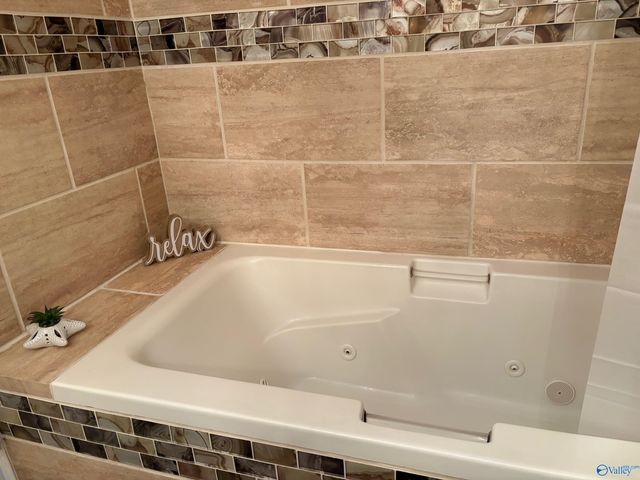 12308 Lakeview Street, Athens, AL 35611