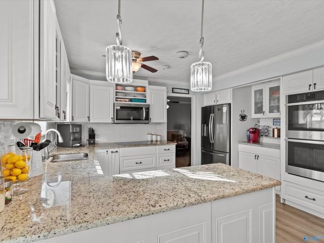 12308 Lakeview Street, Athens, AL 35611