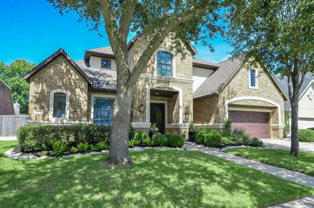 2015 Shadow Bend Drive, Sugar Land, TX 77479