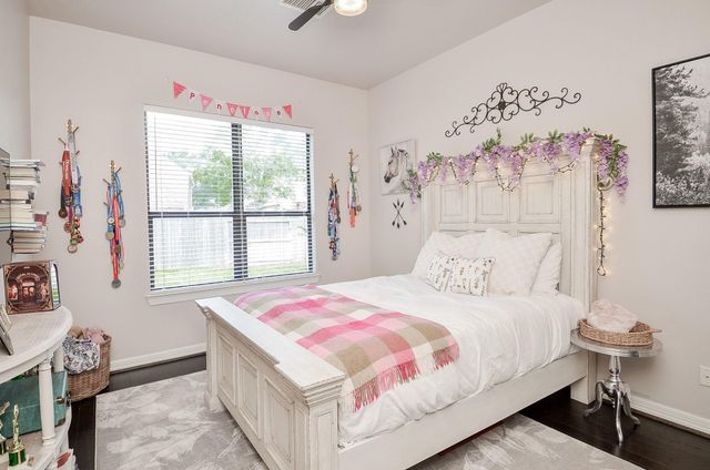 2015 Shadow Bend Drive, Sugar Land, TX 77479