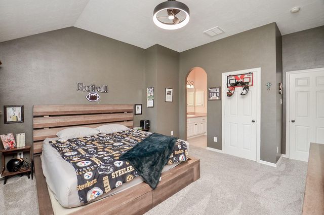 2015 Shadow Bend Drive, Sugar Land, TX 77479