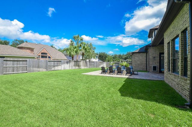 2015 Shadow Bend Drive, Sugar Land, TX 77479