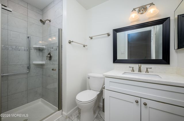 15 Normanton Avenue, Manchester, NJ 08759