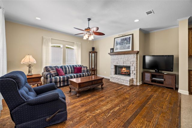 8597 Fallow Run, Larue, TX 75770