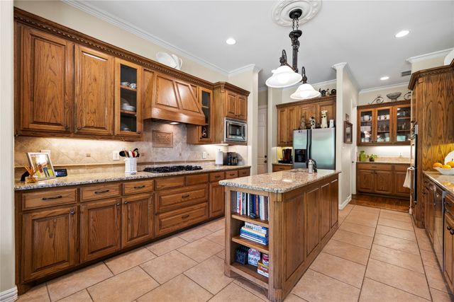 8597 Fallow Run, Larue, TX 75770