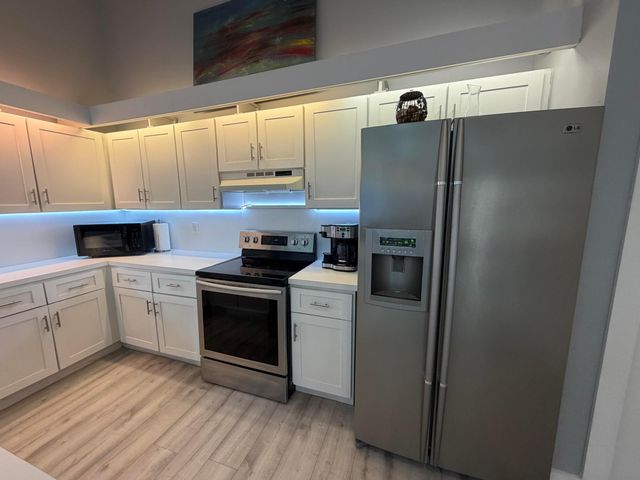 8847 THUMBWOOD Circle A, Boynton Beach, FL 33436