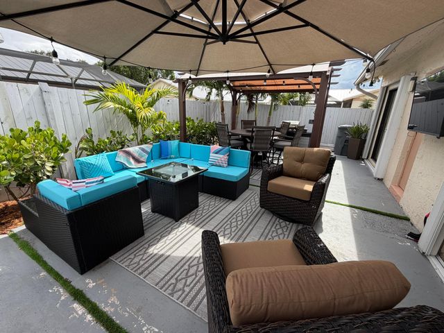 8847 THUMBWOOD Circle A, Boynton Beach, FL 33436
