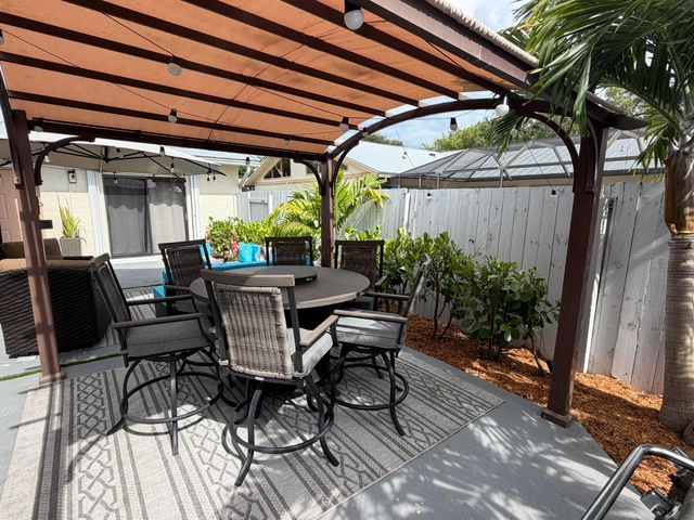 8847 THUMBWOOD Circle A, Boynton Beach, FL 33436