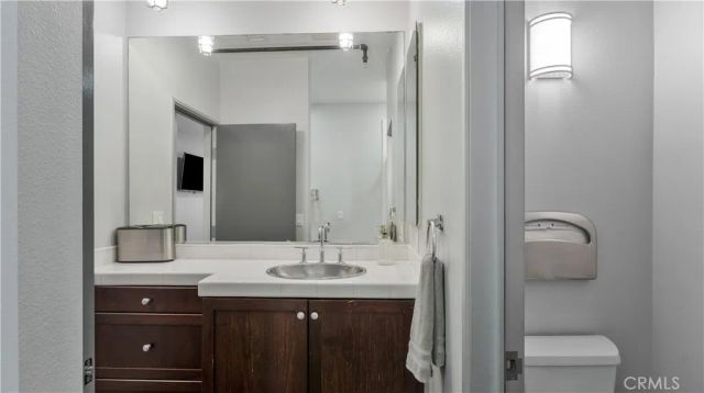 728 N. Santiago Street, Santa Ana, CA 92701