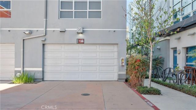 728 N. Santiago Street, Santa Ana, CA 92701