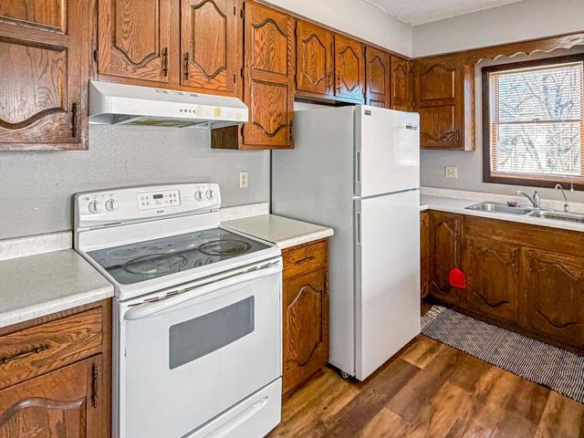 352 3rd Street, Tracy, MN 56175