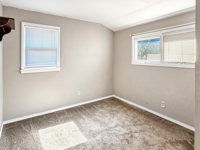 352 3rd Street, Tracy, MN 56175