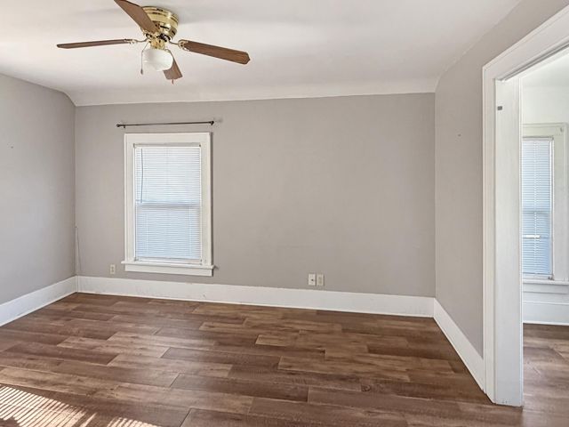 352 3rd Street, Tracy, MN 56175