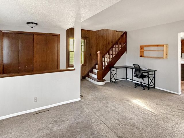 352 3rd Street, Tracy, MN 56175