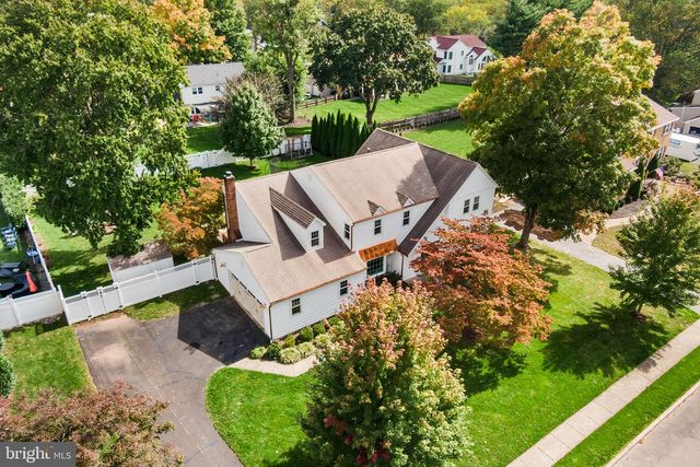 918 HAMILTON DR, Yardley, PA 19067