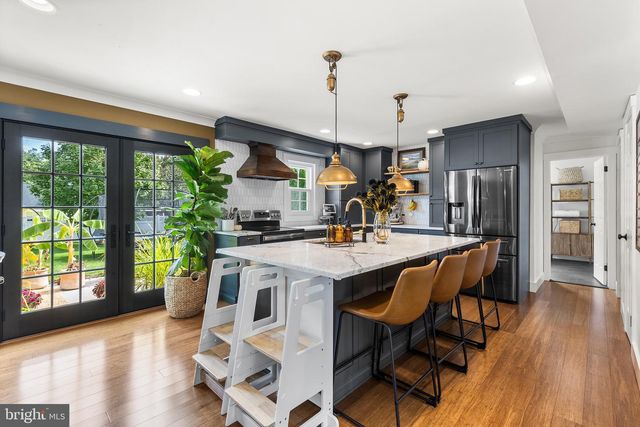 918 HAMILTON DR, Yardley, PA 19067