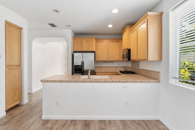 3420 Tice Creek Way, Sacramento, CA 95833