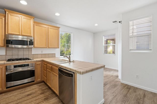 3420 Tice Creek Way, Sacramento, CA 95833