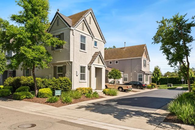 3420 Tice Creek Way, Sacramento, CA 95833