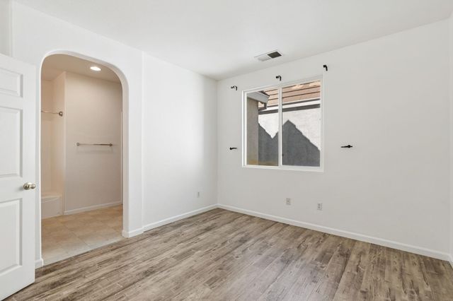 3420 Tice Creek Way, Sacramento, CA 95833