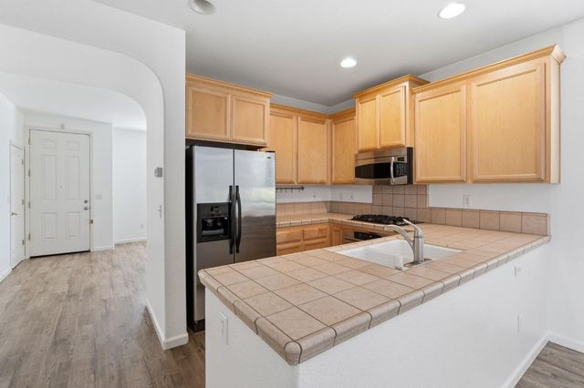 3420 Tice Creek Way, Sacramento, CA 95833