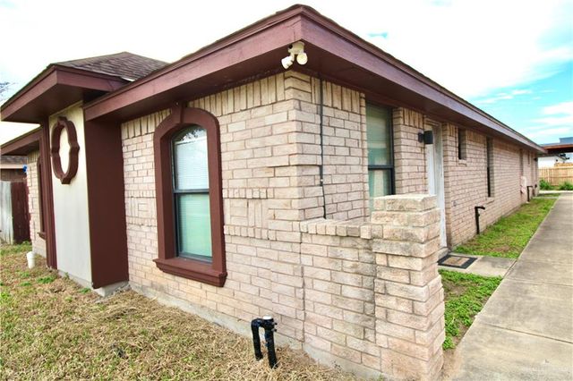 709 W Bronze Street, Pharr, TX 78577
