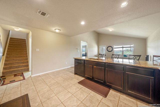 7350 Sky Blue, San Antonio, TX 78252