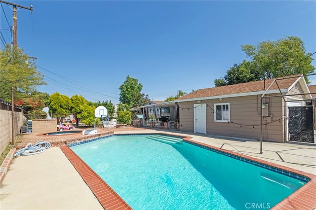 303 E 5th, Ontario, CA 91764