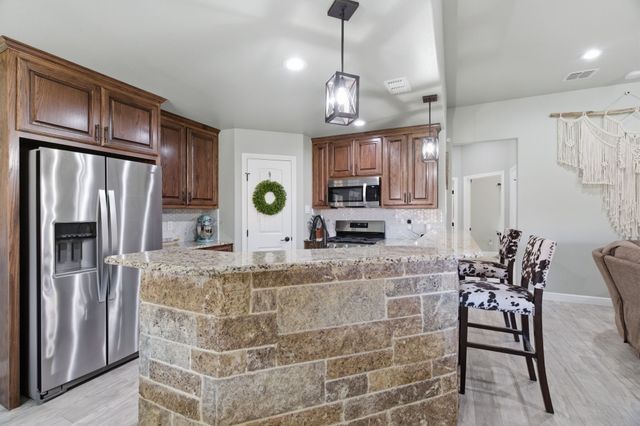 806 Colorado River Drive, Granbury, TX 76048