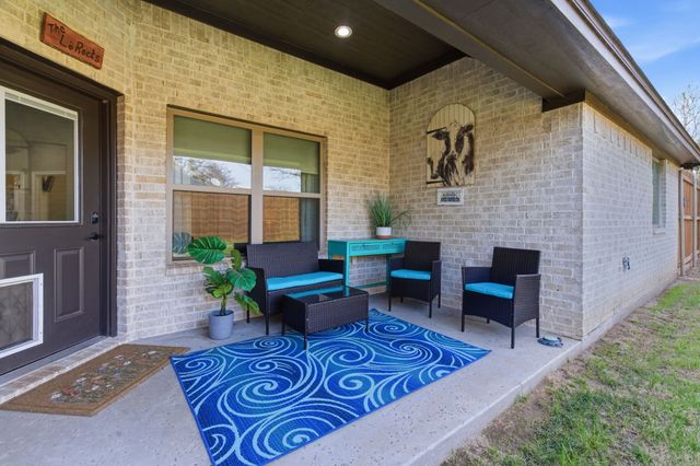 806 Colorado River Drive, Granbury, TX 76048