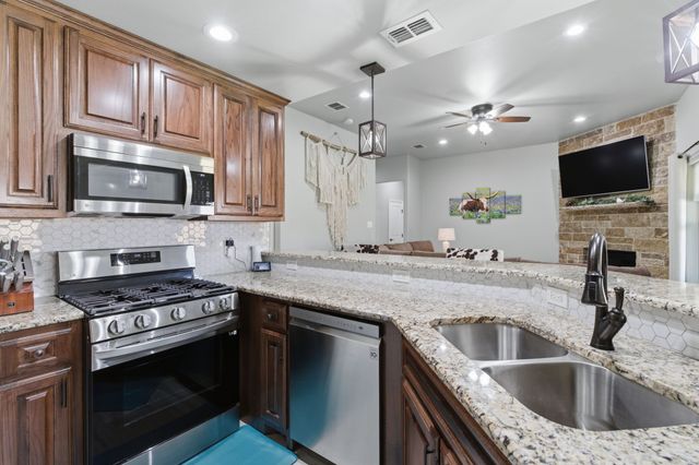 806 Colorado River Drive, Granbury, TX 76048