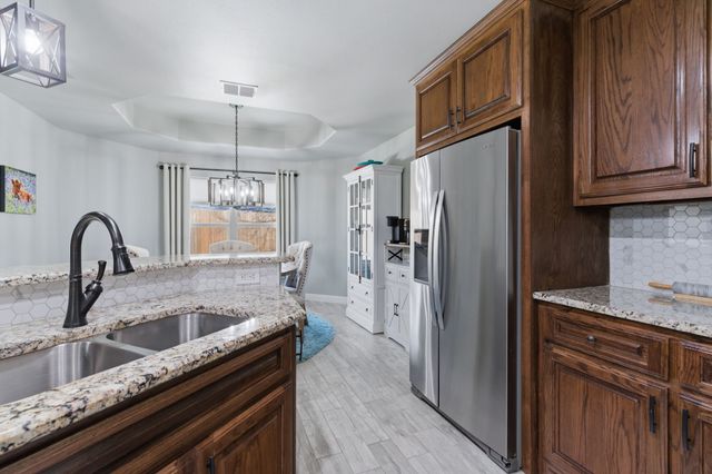 806 Colorado River Drive, Granbury, TX 76048