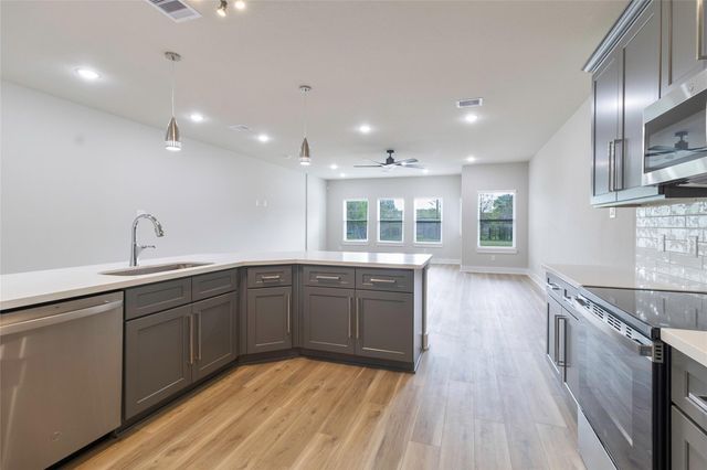 9101 Noel Street A, Houston, TX 77033