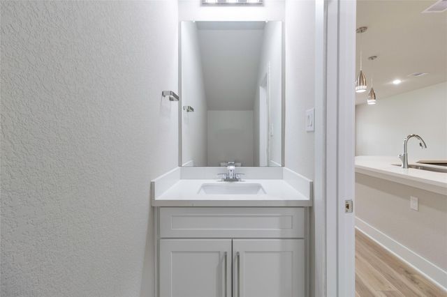 9101 Noel Street A, Houston, TX 77033