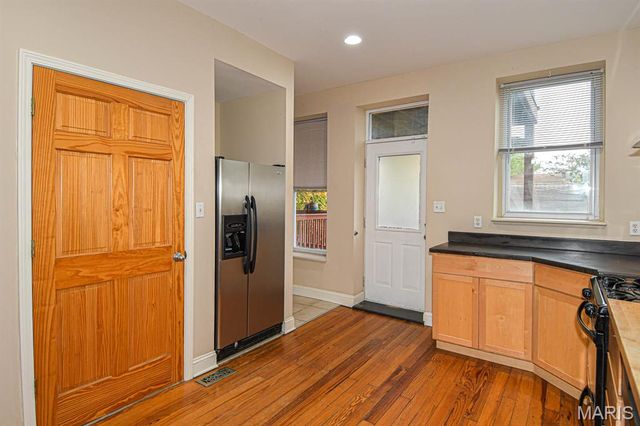 2602 Minnesota Avenue, St Louis, MO 63118