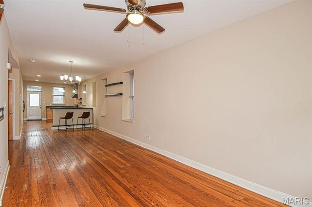2602 Minnesota Avenue, St Louis, MO 63118