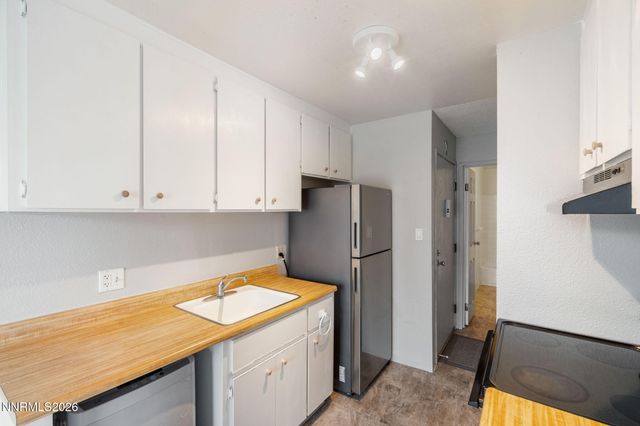 400 S Saliman Road Unit 104, Carson City, NV 89701